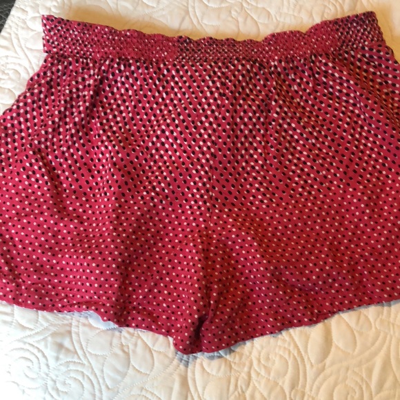 Jessica Simpson Shorts - Picture 4 of 6